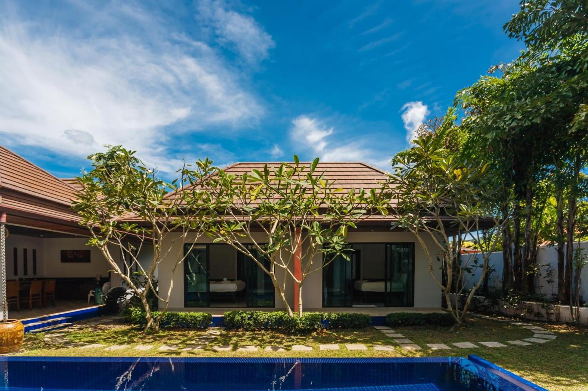 Frangipani Pool Villa - Garden, Bbq & Maid Nai Harn Exteriör bild